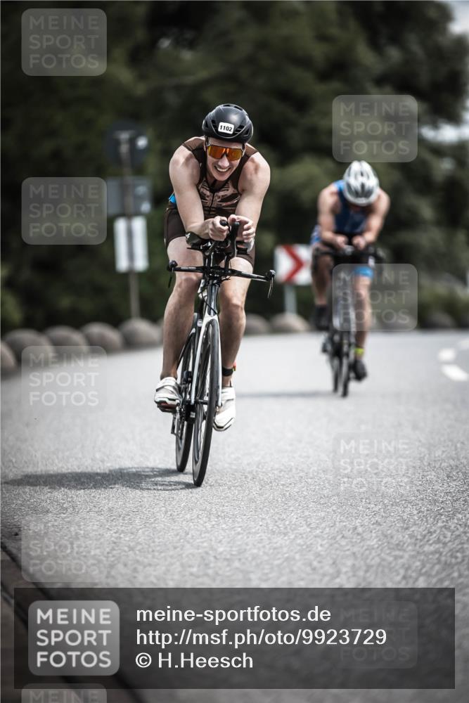 21.06.2026 - 29. Vierlanden-Triathlon H.Heesch http://msf.ph/oto/9923729 21.06.2026 13:32:42 Radfahren 1102 meine-sportfotos.de
