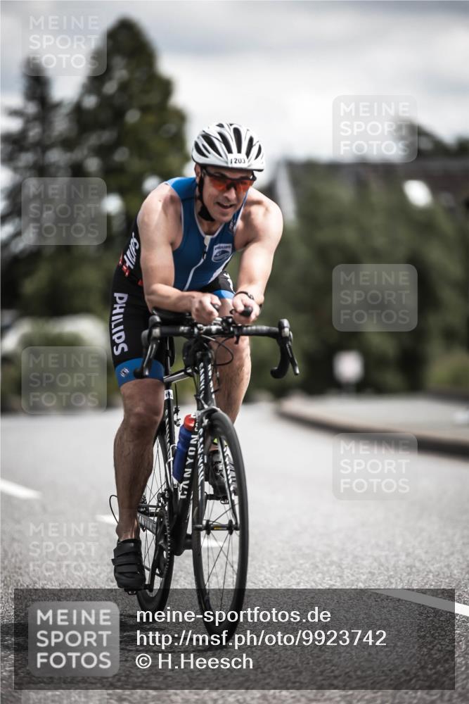 21.06.2026 - 29. Vierlanden-Triathlon H.Heesch http://msf.ph/oto/9923742 21.06.2026 13:32:43 Radfahren 1203 meine-sportfotos.de