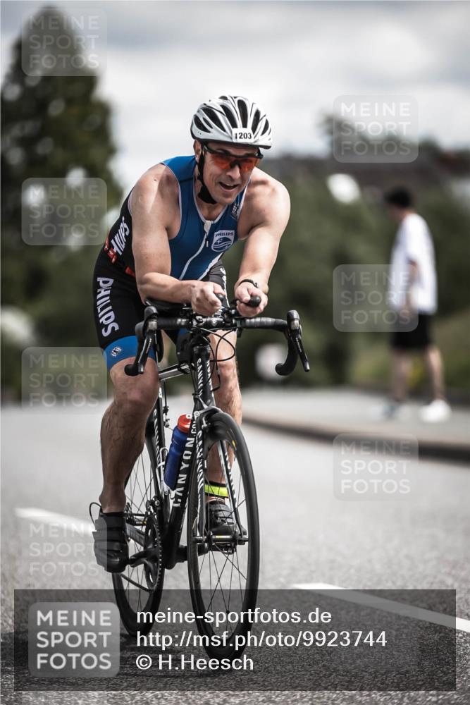 21.06.2026 - 29. Vierlanden-Triathlon H.Heesch http://msf.ph/oto/9923744 21.06.2026 13:32:43 Radfahren 1203 meine-sportfotos.de