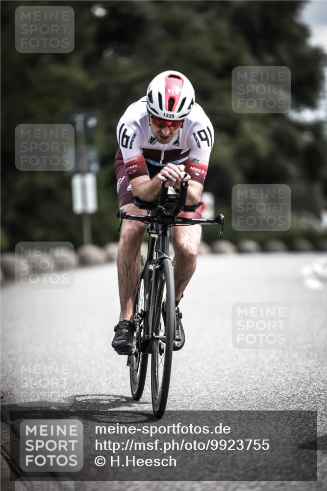 21.06.2026 - 29. Vierlanden-Triathlon H.Heesch http://msf.ph/oto/9923755 21.06.2026 13:32:47 Radfahren 1225 meine-sportfotos.de