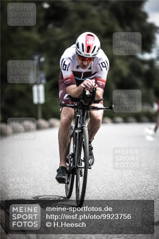 21.06.2026 - 29. Vierlanden-Triathlon H.Heesch http://msf.ph/oto/9923756 21.06.2026 13:32:47 Radfahren 1225, 19 meine-sportfotos.de
