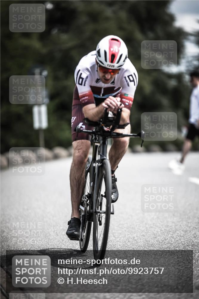 21.06.2026 - 29. Vierlanden-Triathlon H.Heesch http://msf.ph/oto/9923757 21.06.2026 13:32:47 Radfahren 1225, 19 meine-sportfotos.de