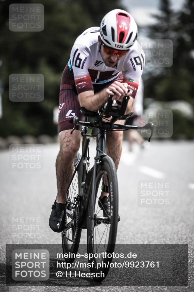 21.06.2026 - 29. Vierlanden-Triathlon H.Heesch http://msf.ph/oto/9923761 21.06.2026 13:32:47 Radfahren 1225, 19, 8000 meine-sportfotos.de