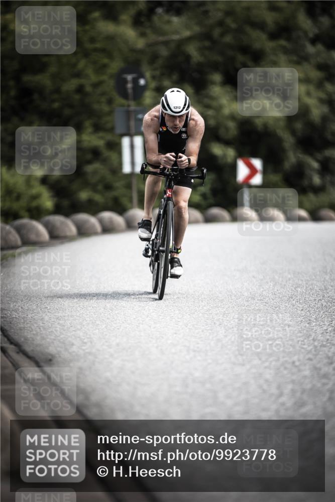 21.06.2026 - 29. Vierlanden-Triathlon H.Heesch http://msf.ph/oto/9923778 21.06.2026 13:32:59 Radfahren 1212 meine-sportfotos.de