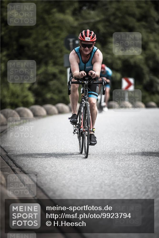 21.06.2026 - 29. Vierlanden-Triathlon H.Heesch http://msf.ph/oto/9923794 21.06.2026 13:33:05 Radfahren 1186 meine-sportfotos.de
