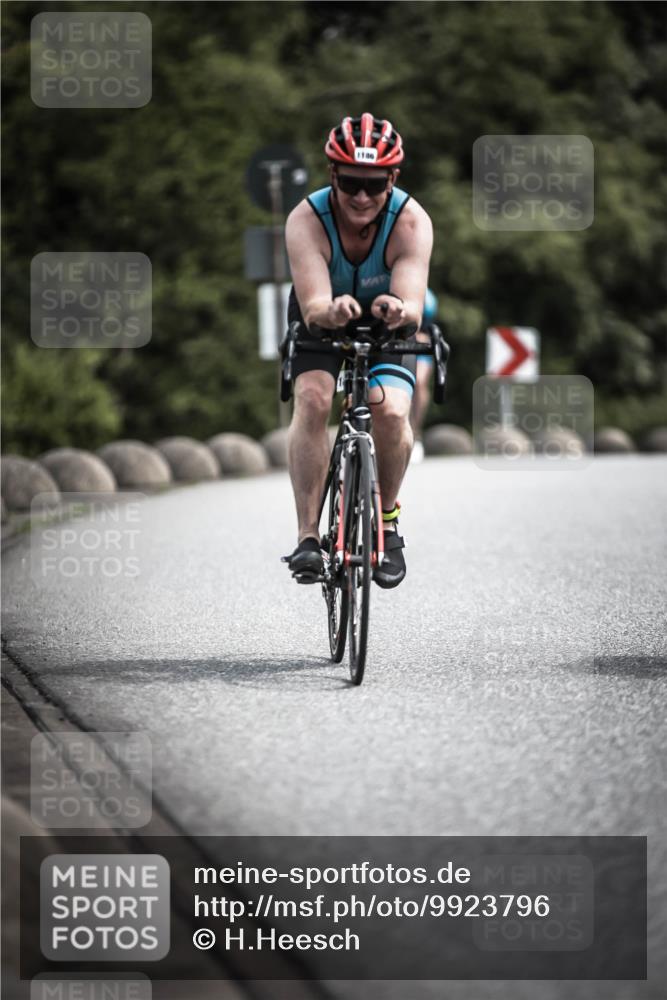 21.06.2026 - 29. Vierlanden-Triathlon H.Heesch http://msf.ph/oto/9923796 21.06.2026 13:33:05 Radfahren 1186 meine-sportfotos.de