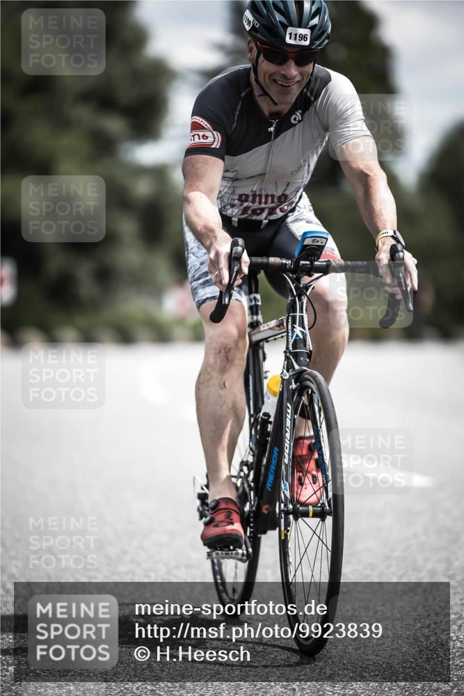 21.06.2026 - 29. Vierlanden-Triathlon H.Heesch http://msf.ph/oto/9923839 21.06.2026 13:33:26 Radfahren 16, 1196 meine-sportfotos.de