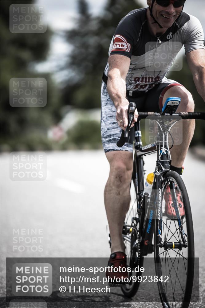 21.06.2026 - 29. Vierlanden-Triathlon H.Heesch http://msf.ph/oto/9923842 21.06.2026 13:33:26 Radfahren 1816, 16 meine-sportfotos.de