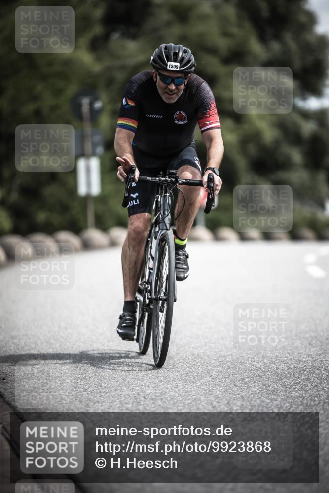 21.06.2026 - 29. Vierlanden-Triathlon H.Heesch http://msf.ph/oto/9923868 21.06.2026 13:33:34 Radfahren 1209 meine-sportfotos.de