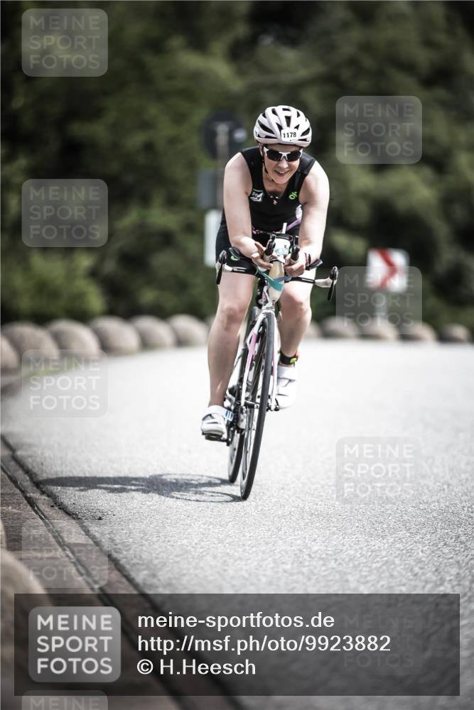 21.06.2026 - 29. Vierlanden-Triathlon H.Heesch http://msf.ph/oto/9923882 21.06.2026 13:33:46 Radfahren 1178 meine-sportfotos.de