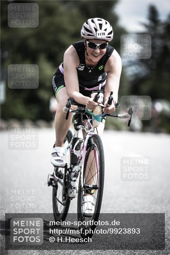 21.06.2026 - 29. Vierlanden-Triathlon H.Heesch http://msf.ph/oto/9923893 21.06.2026 13:33:46 Radfahren 1178 meine-sportfotos.de