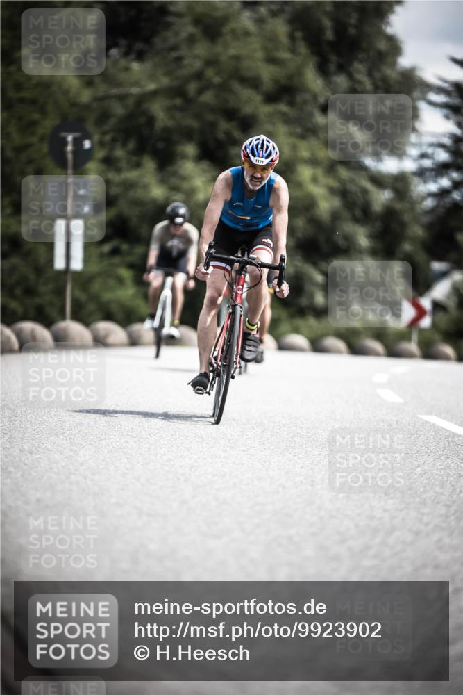 21.06.2026 - 29. Vierlanden-Triathlon H.Heesch http://msf.ph/oto/9923902 21.06.2026 13:33:49 Radfahren 1175 meine-sportfotos.de