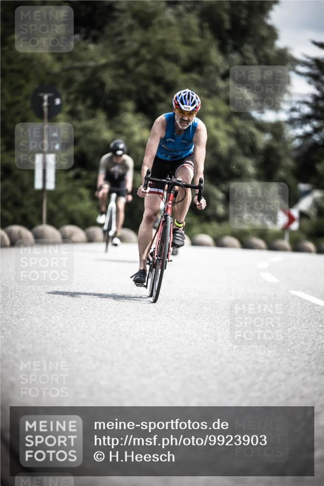 21.06.2026 - 29. Vierlanden-Triathlon H.Heesch http://msf.ph/oto/9923903 21.06.2026 13:33:49 Radfahren 11, 1175 meine-sportfotos.de