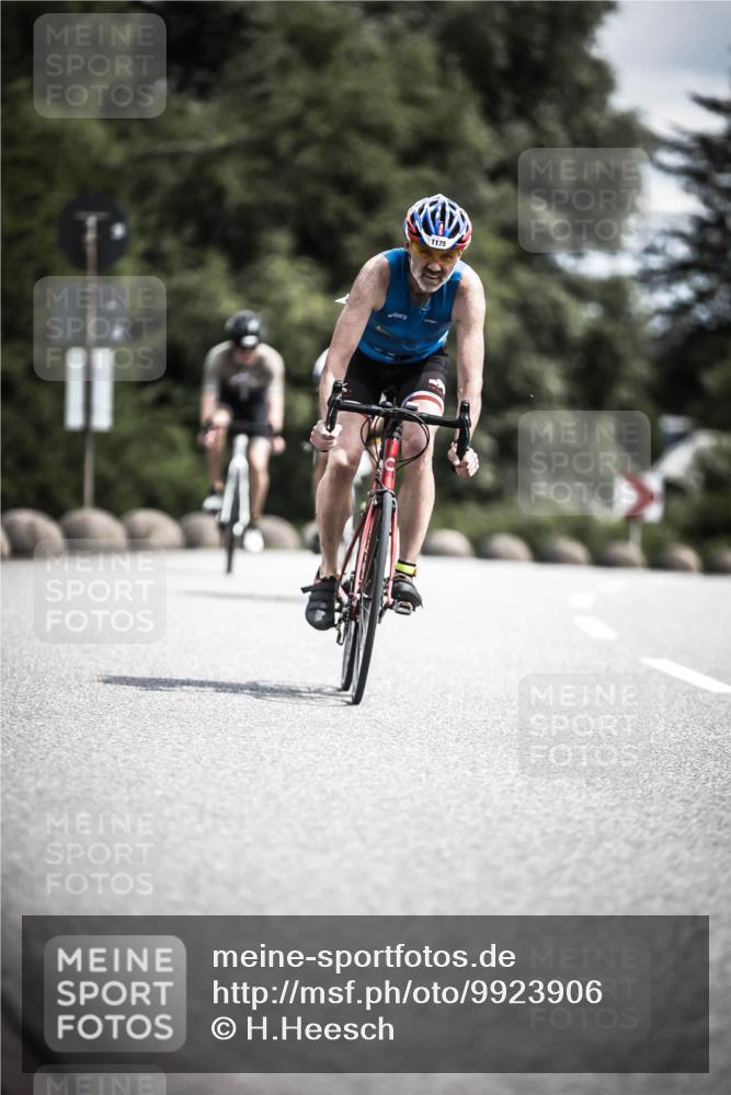 21.06.2026 - 29. Vierlanden-Triathlon H.Heesch http://msf.ph/oto/9923906 21.06.2026 13:33:50 Radfahren 1175 meine-sportfotos.de