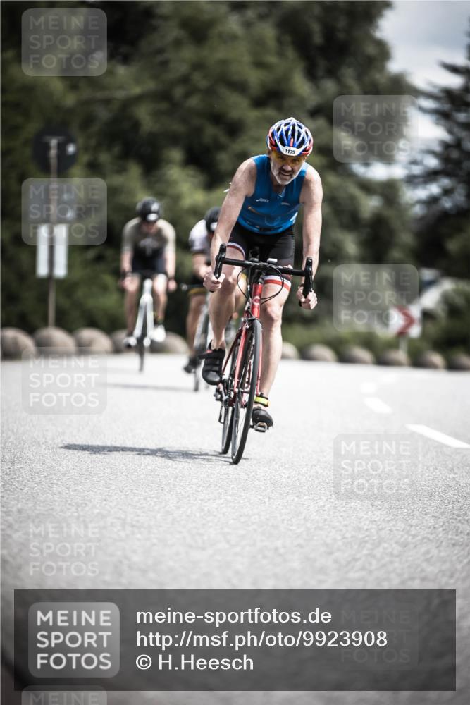 21.06.2026 - 29. Vierlanden-Triathlon H.Heesch http://msf.ph/oto/9923908 21.06.2026 13:33:50 Radfahren 1175 meine-sportfotos.de