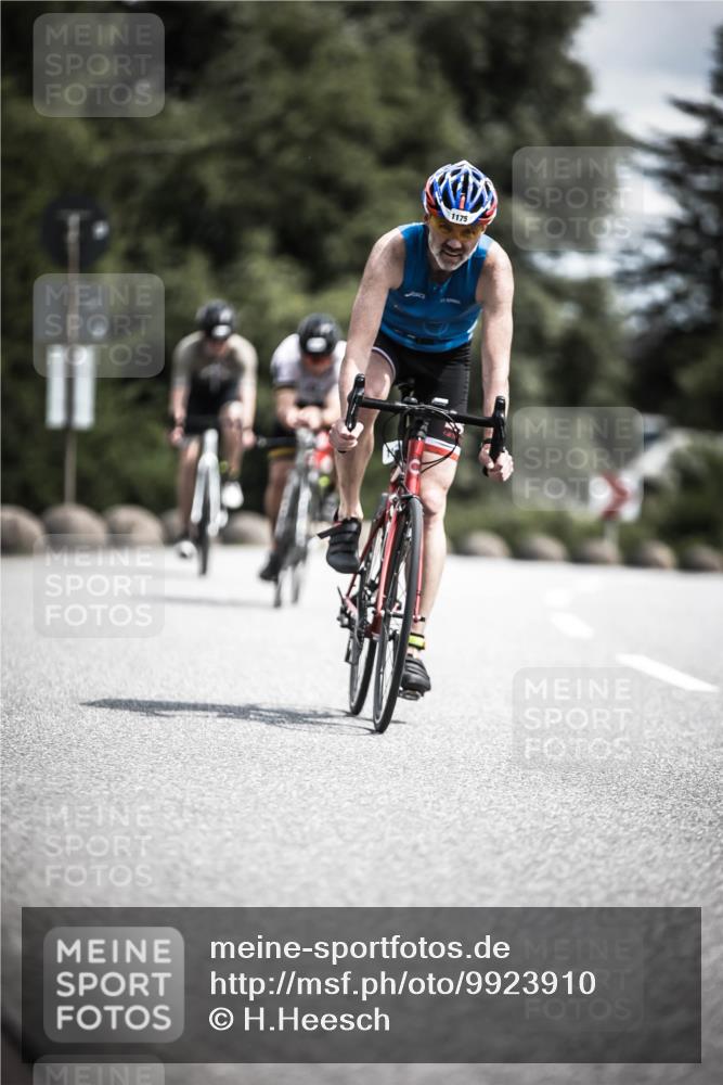21.06.2026 - 29. Vierlanden-Triathlon H.Heesch http://msf.ph/oto/9923910 21.06.2026 13:33:50 Radfahren 1175 meine-sportfotos.de