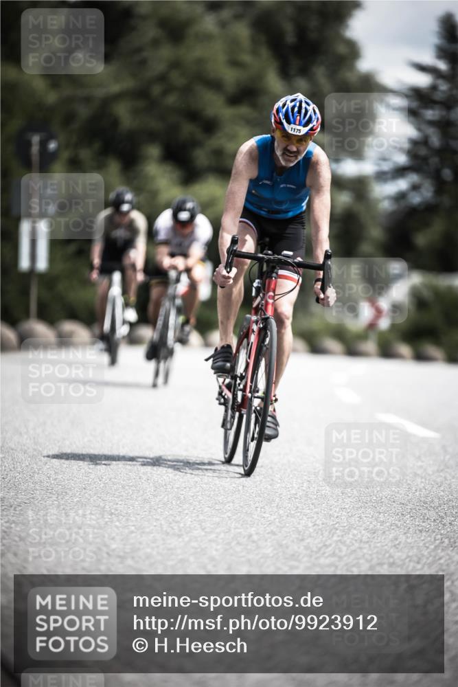 21.06.2026 - 29. Vierlanden-Triathlon H.Heesch http://msf.ph/oto/9923912 21.06.2026 13:33:50 Radfahren 1175 meine-sportfotos.de