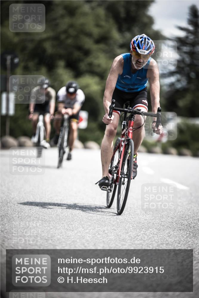 21.06.2026 - 29. Vierlanden-Triathlon H.Heesch http://msf.ph/oto/9923915 21.06.2026 13:33:50 Radfahren 1175 meine-sportfotos.de