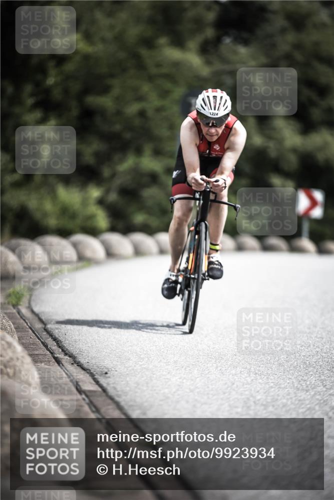 21.06.2026 - 29. Vierlanden-Triathlon H.Heesch http://msf.ph/oto/9923934 21.06.2026 13:33:56 Radfahren 1224 meine-sportfotos.de