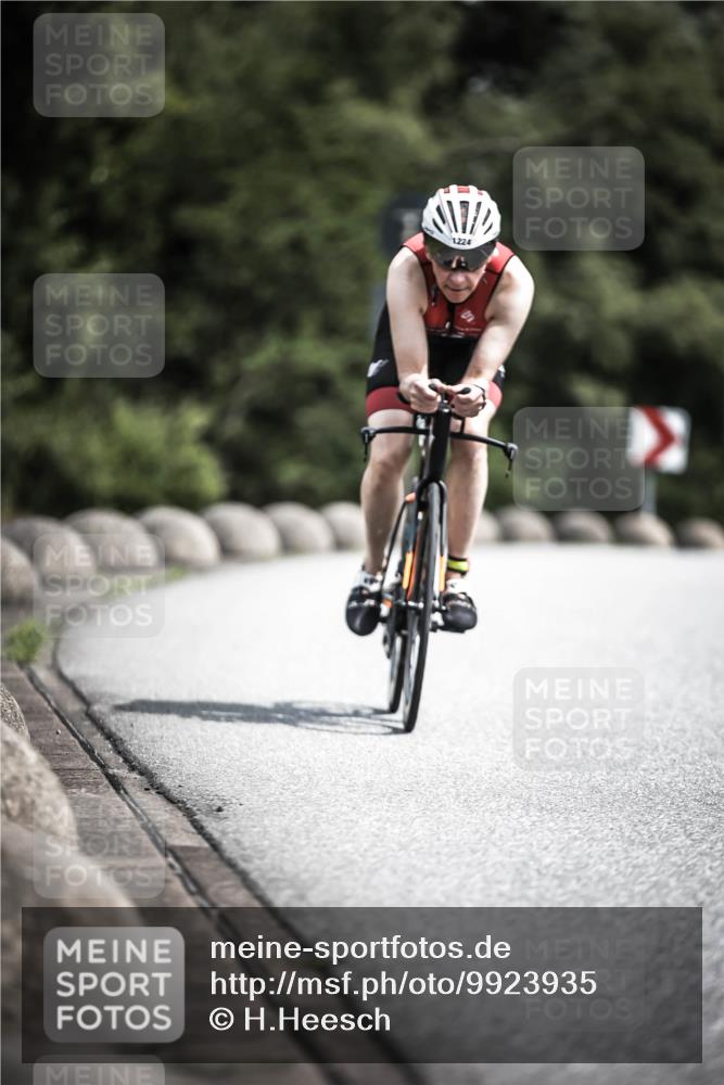 21.06.2026 - 29. Vierlanden-Triathlon H.Heesch http://msf.ph/oto/9923935 21.06.2026 13:33:57 Radfahren 1224 meine-sportfotos.de