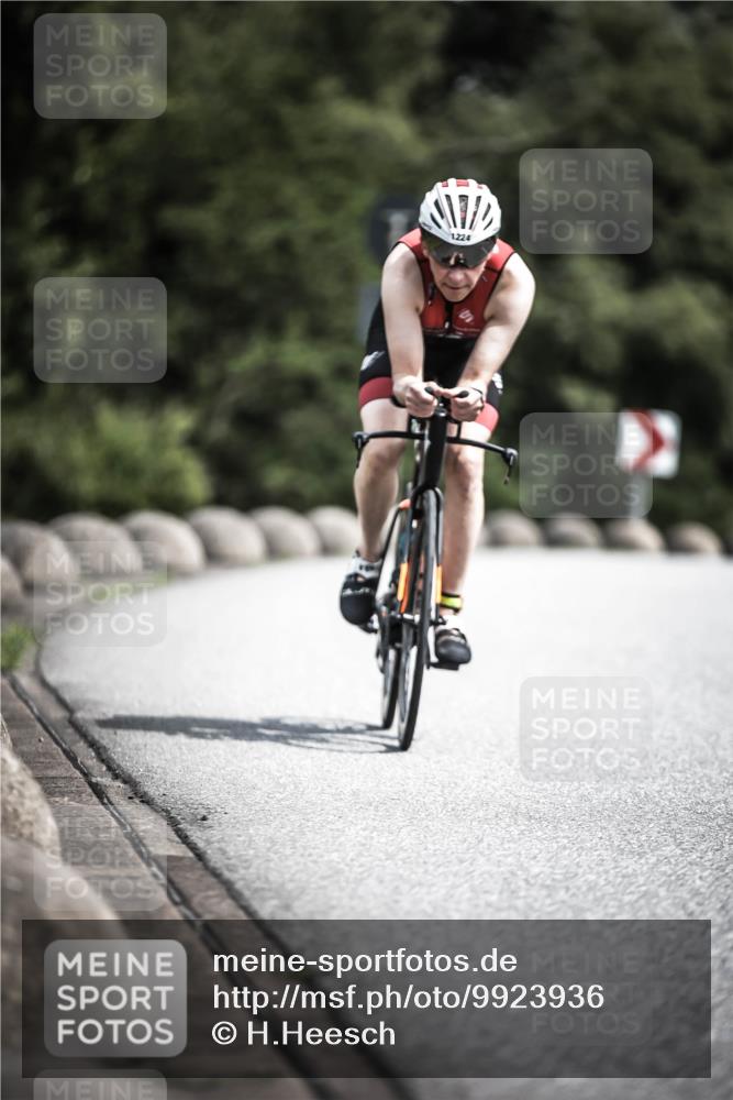 21.06.2026 - 29. Vierlanden-Triathlon H.Heesch http://msf.ph/oto/9923936 21.06.2026 13:33:57 Radfahren 1224 meine-sportfotos.de