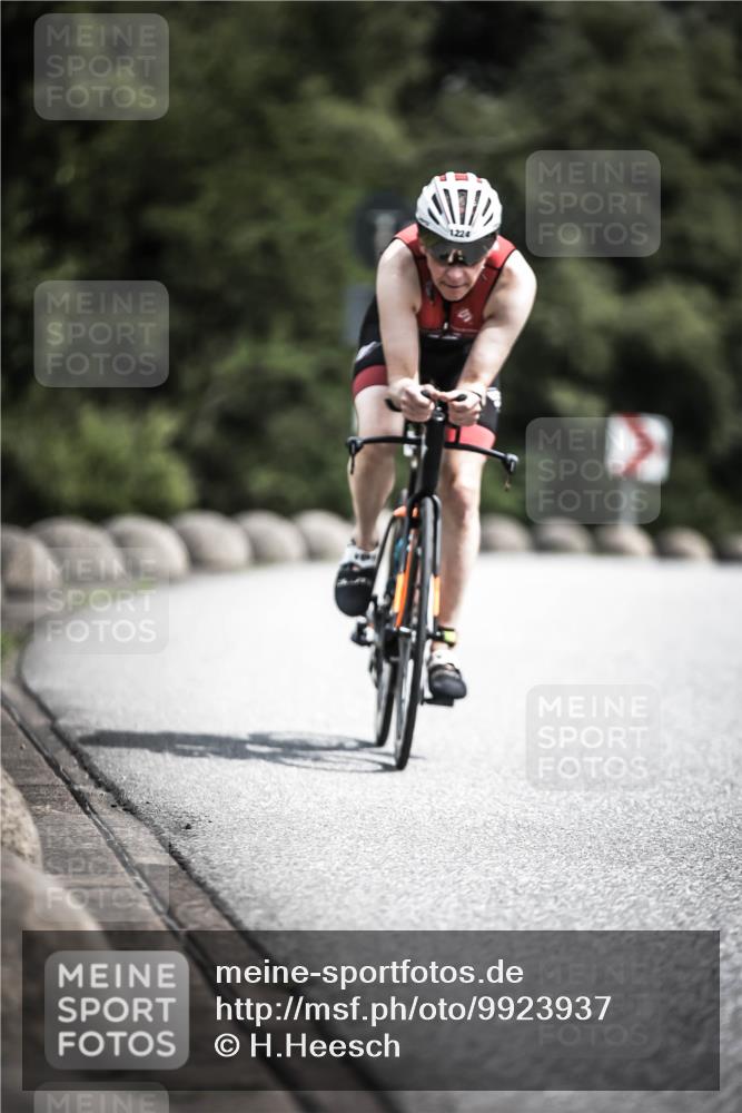 21.06.2026 - 29. Vierlanden-Triathlon H.Heesch http://msf.ph/oto/9923937 21.06.2026 13:33:57 Radfahren 1224 meine-sportfotos.de