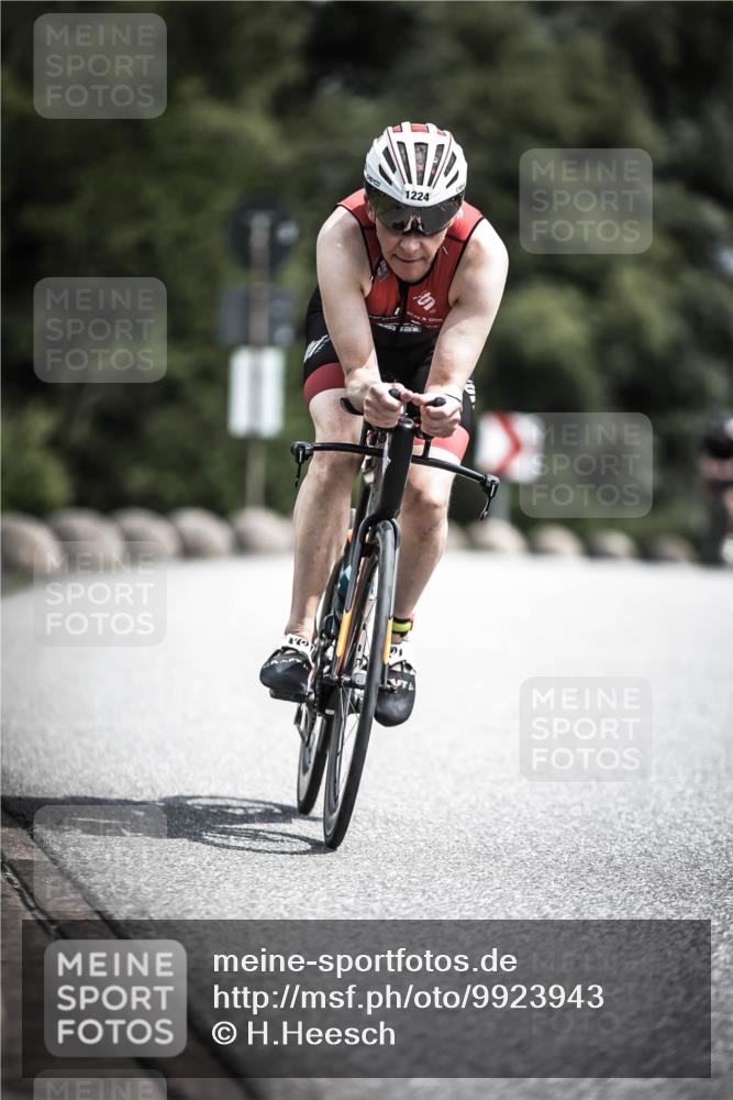 21.06.2026 - 29. Vierlanden-Triathlon H.Heesch http://msf.ph/oto/9923943 21.06.2026 13:33:57 Radfahren 1224 meine-sportfotos.de