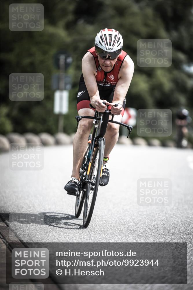 21.06.2026 - 29. Vierlanden-Triathlon H.Heesch http://msf.ph/oto/9923944 21.06.2026 13:33:57 Radfahren 1224 meine-sportfotos.de