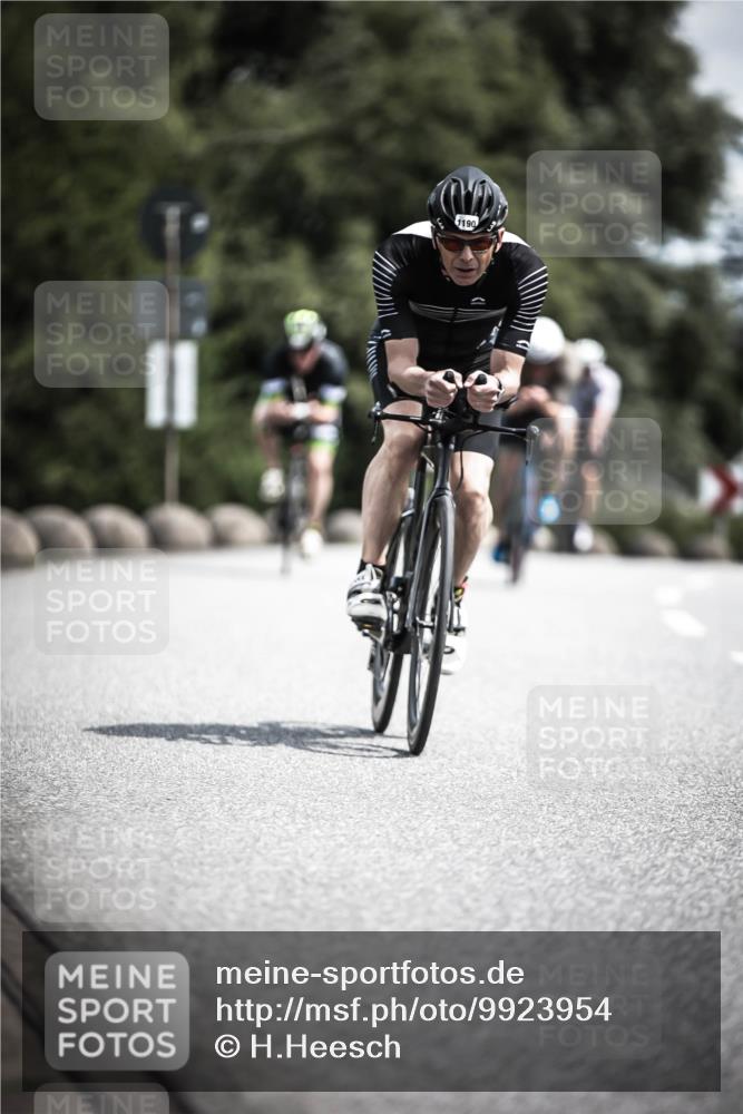 21.06.2026 - 29. Vierlanden-Triathlon H.Heesch http://msf.ph/oto/9923954 21.06.2026 13:34:01 Radfahren 11, 1190 meine-sportfotos.de