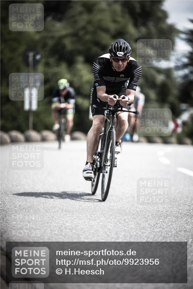 21.06.2026 - 29. Vierlanden-Triathlon H.Heesch http://msf.ph/oto/9923956 21.06.2026 13:34:01 Radfahren 11, 1190 meine-sportfotos.de