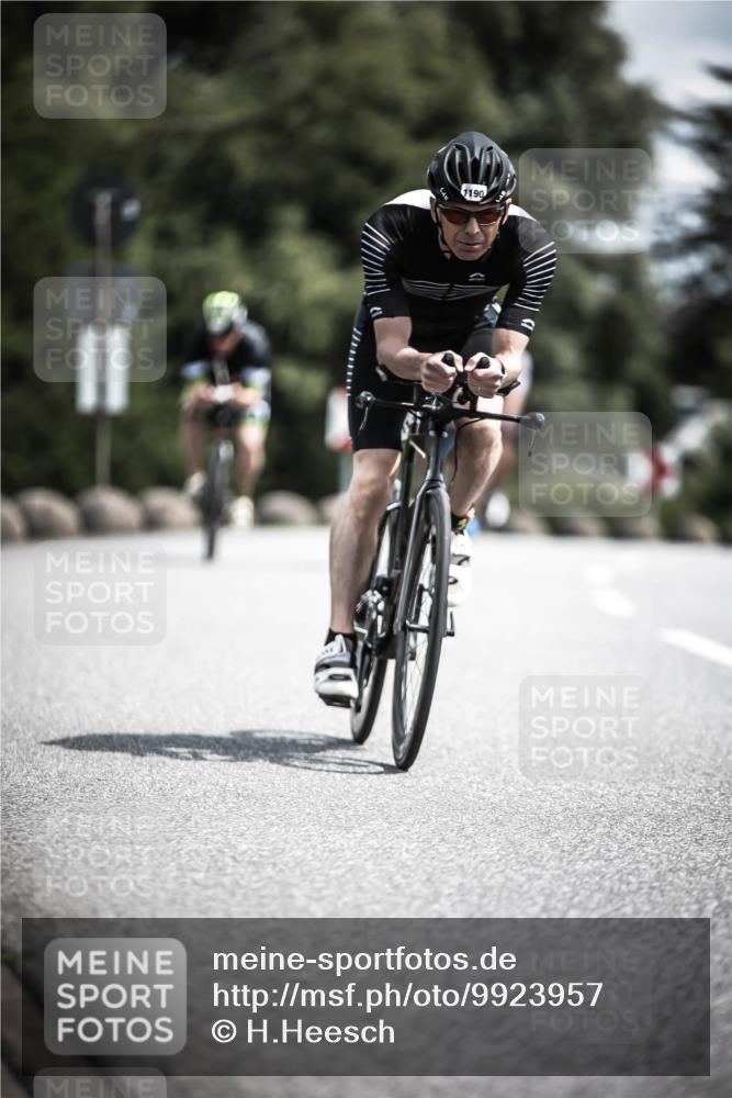 21.06.2026 - 29. Vierlanden-Triathlon H.Heesch http://msf.ph/oto/9923957 21.06.2026 13:34:01 Radfahren 11, 1190 meine-sportfotos.de