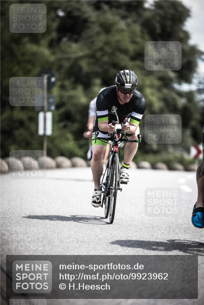 21.06.2026 - 29. Vierlanden-Triathlon H.Heesch http://msf.ph/oto/9923962 21.06.2026 13:34:03 Radfahren 1174 meine-sportfotos.de