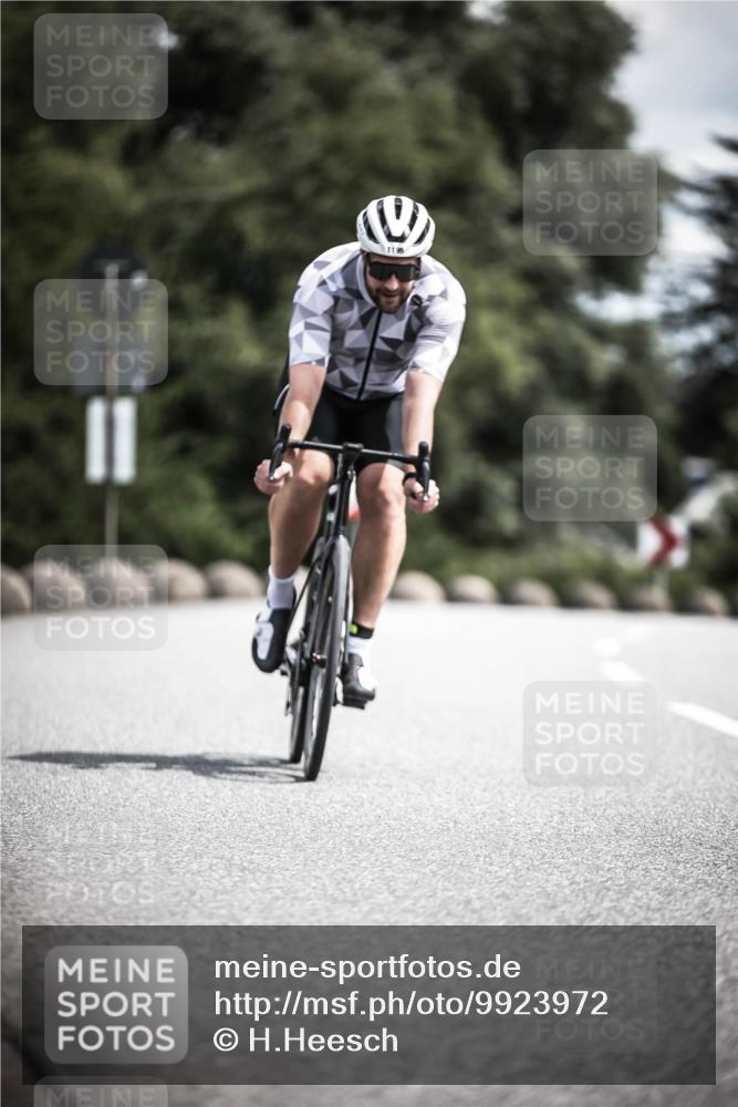 21.06.2026 - 29. Vierlanden-Triathlon H.Heesch http://msf.ph/oto/9923972 21.06.2026 13:34:05 Radfahren 1196 meine-sportfotos.de