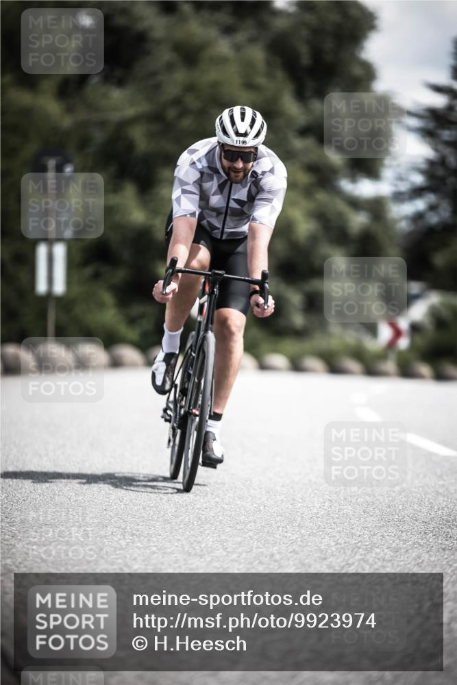 21.06.2026 - 29. Vierlanden-Triathlon H.Heesch http://msf.ph/oto/9923974 21.06.2026 13:34:05 Radfahren 11, 1199 meine-sportfotos.de