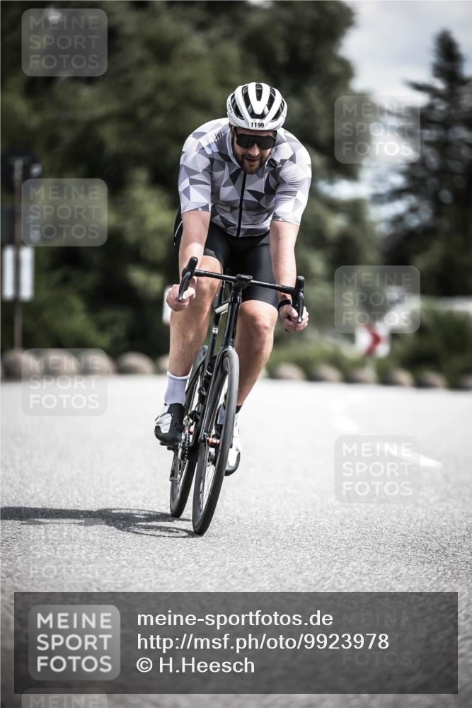 21.06.2026 - 29. Vierlanden-Triathlon H.Heesch http://msf.ph/oto/9923978 21.06.2026 13:34:05 Radfahren 1199 meine-sportfotos.de