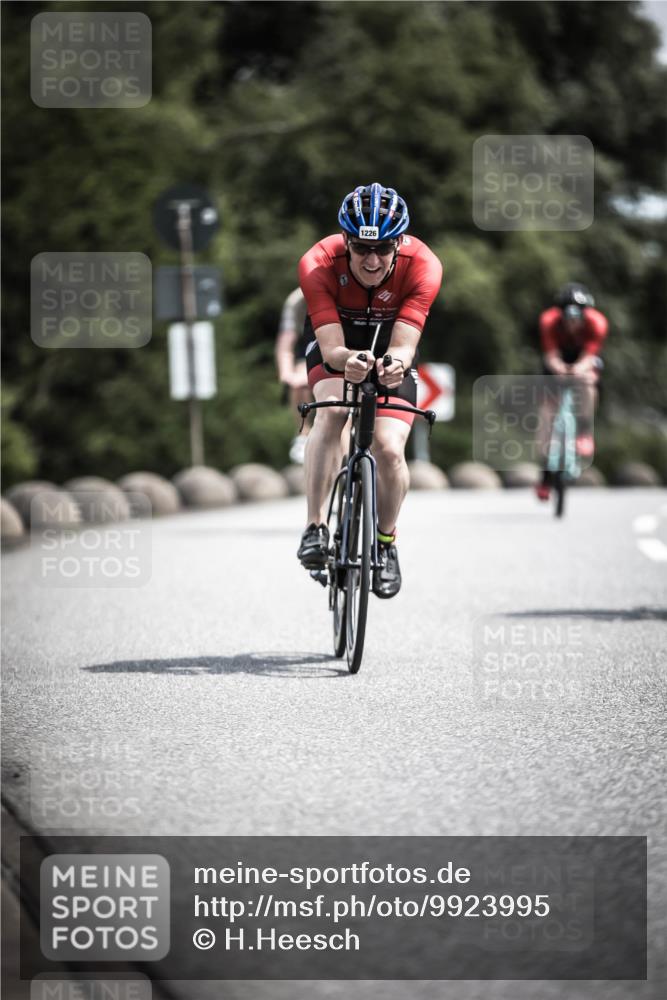 21.06.2026 - 29. Vierlanden-Triathlon H.Heesch http://msf.ph/oto/9923995 21.06.2026 13:34:20 Radfahren 11, 1226 meine-sportfotos.de