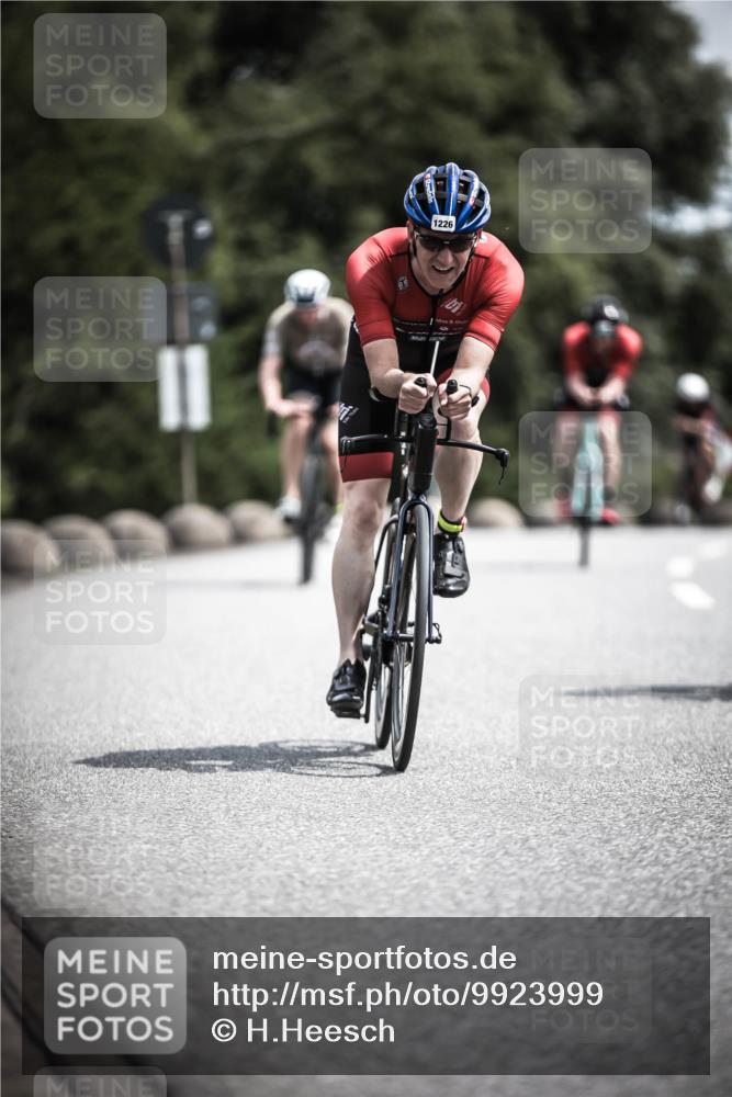 21.06.2026 - 29. Vierlanden-Triathlon H.Heesch http://msf.ph/oto/9923999 21.06.2026 13:34:20 Radfahren 11, 1226 meine-sportfotos.de