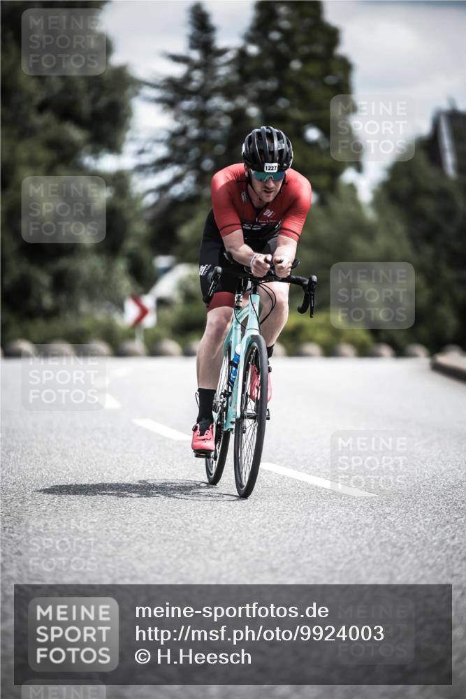 21.06.2026 - 29. Vierlanden-Triathlon H.Heesch http://msf.ph/oto/9924003 21.06.2026 13:34:22 Radfahren 1227 meine-sportfotos.de