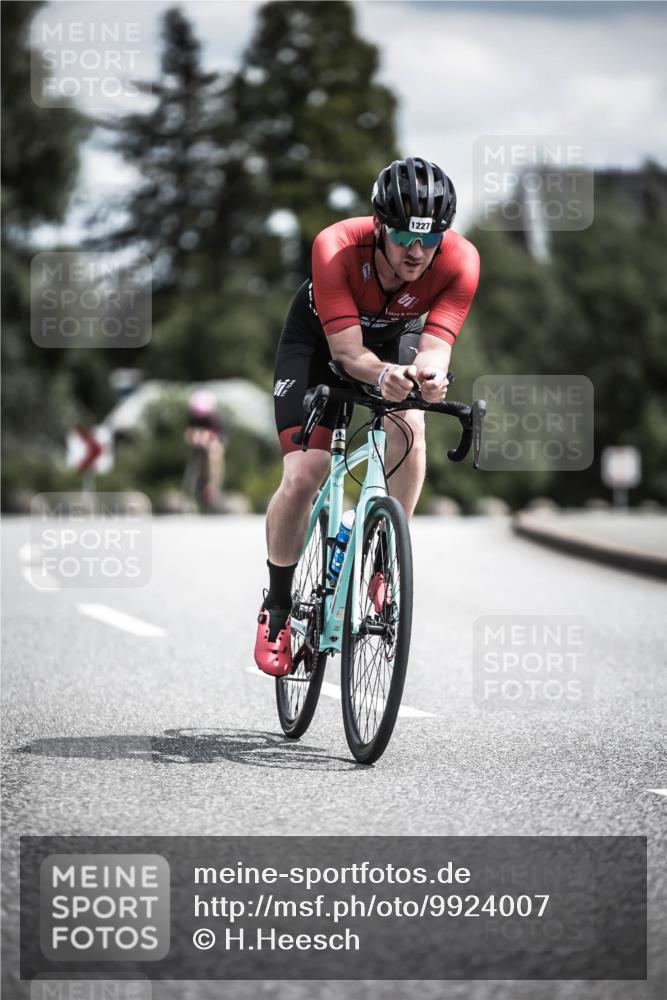 21.06.2026 - 29. Vierlanden-Triathlon H.Heesch http://msf.ph/oto/9924007 21.06.2026 13:34:22 Radfahren 1227 meine-sportfotos.de