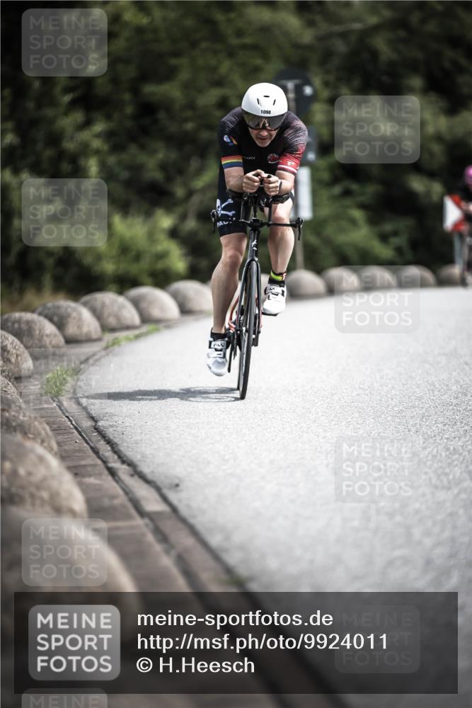 21.06.2026 - 29. Vierlanden-Triathlon H.Heesch http://msf.ph/oto/9924011 21.06.2026 13:34:24 Radfahren 1098 meine-sportfotos.de
