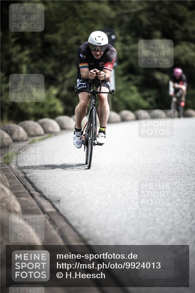 21.06.2026 - 29. Vierlanden-Triathlon H.Heesch http://msf.ph/oto/9924013 21.06.2026 13:34:24 Radfahren 1098 meine-sportfotos.de