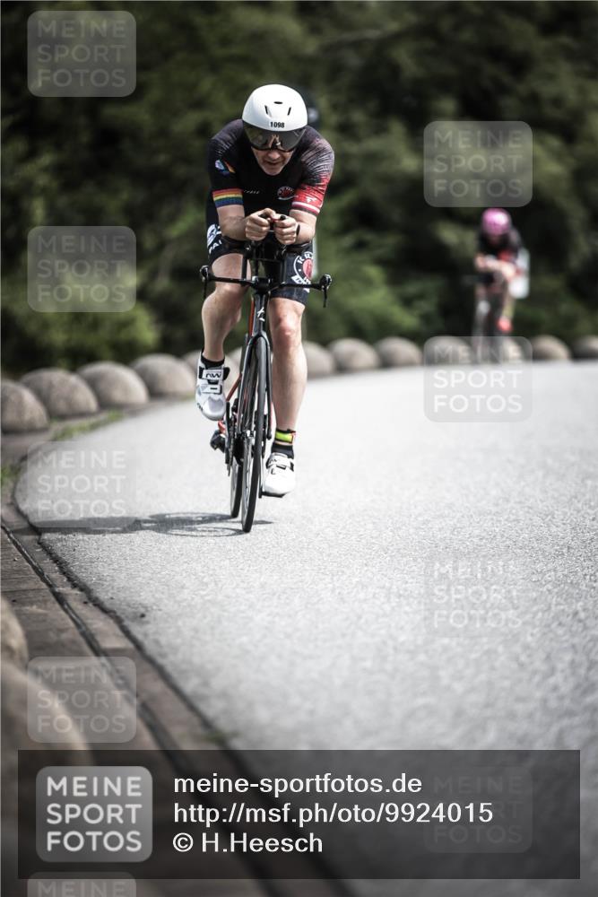 21.06.2026 - 29. Vierlanden-Triathlon H.Heesch http://msf.ph/oto/9924015 21.06.2026 13:34:25 Radfahren 1098 meine-sportfotos.de