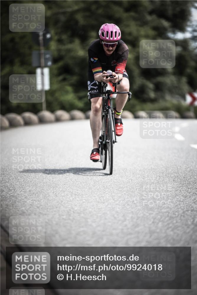 21.06.2026 - 29. Vierlanden-Triathlon H.Heesch http://msf.ph/oto/9924018 21.06.2026 13:34:28 Radfahren 11 meine-sportfotos.de