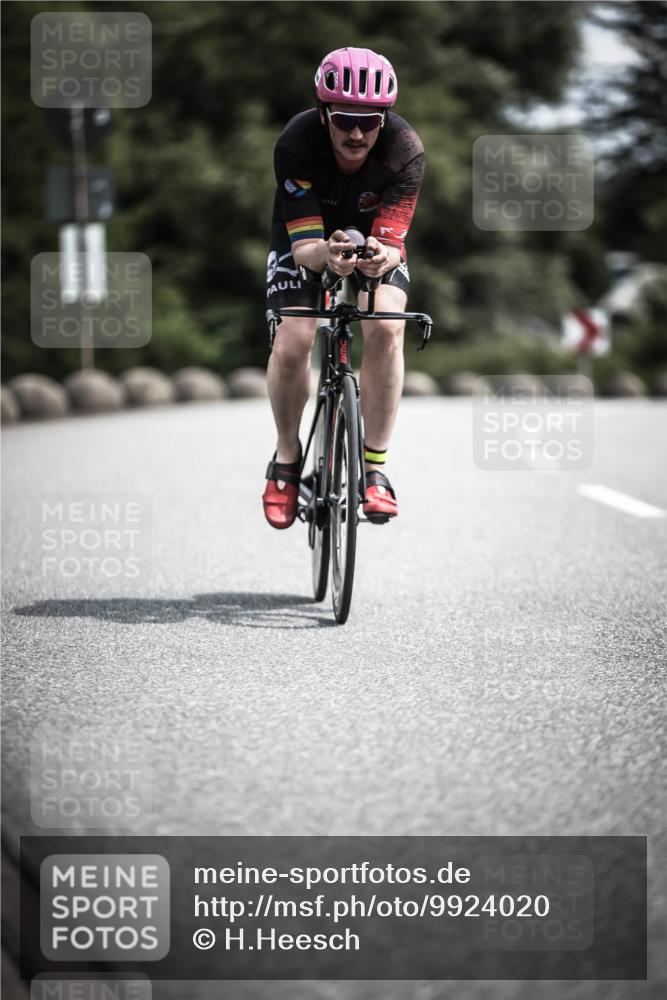 21.06.2026 - 29. Vierlanden-Triathlon H.Heesch http://msf.ph/oto/9924020 21.06.2026 13:34:28 Radfahren 11 meine-sportfotos.de
