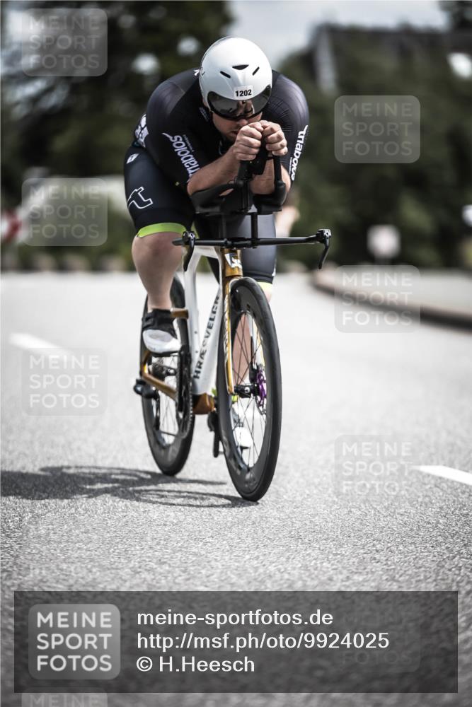 21.06.2026 - 29. Vierlanden-Triathlon H.Heesch http://msf.ph/oto/9924025 21.06.2026 13:34:40 Radfahren 1202 meine-sportfotos.de