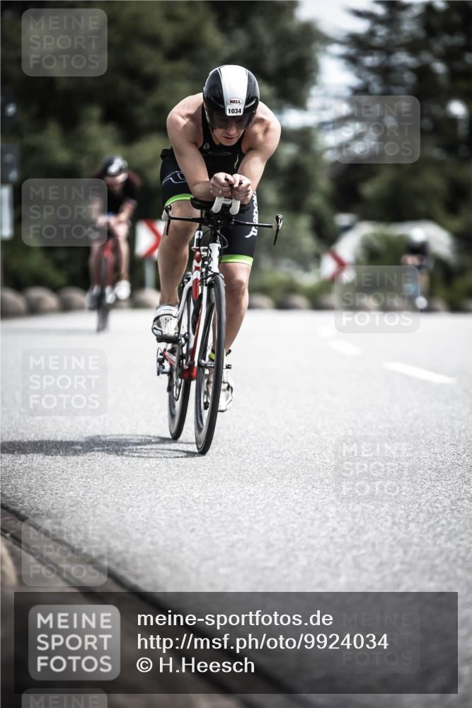 21.06.2026 - 29. Vierlanden-Triathlon H.Heesch http://msf.ph/oto/9924034 21.06.2026 13:05:42 Radfahren 1034 meine-sportfotos.de