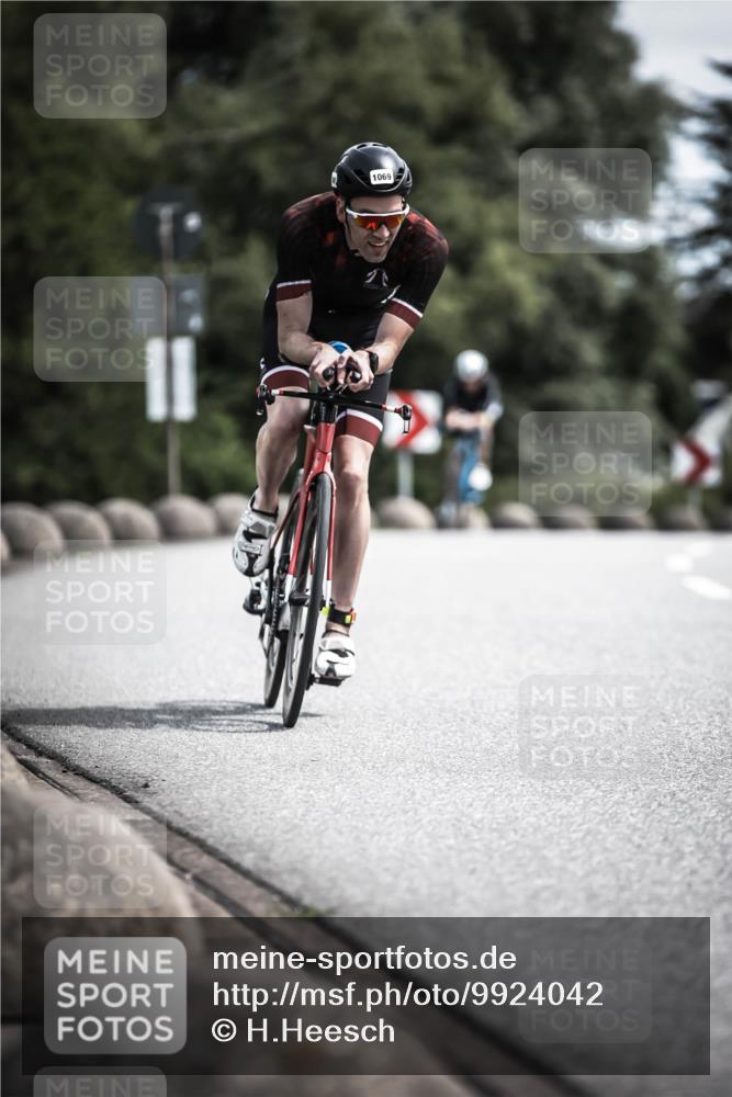 21.06.2026 - 29. Vierlanden-Triathlon H.Heesch http://msf.ph/oto/9924042 21.06.2026 13:05:44 Radfahren 11, 1069 meine-sportfotos.de