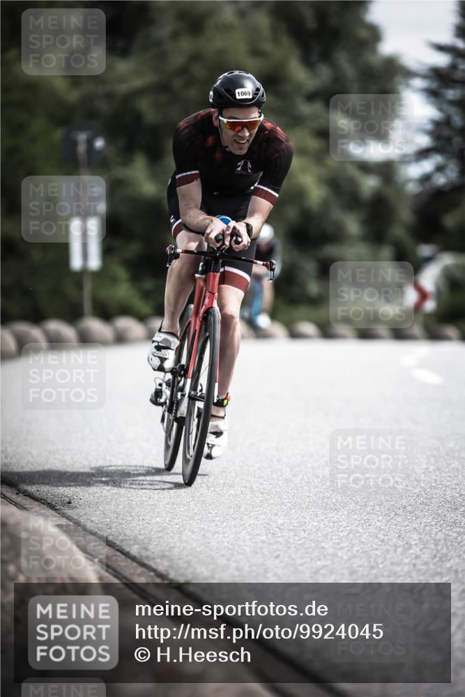 21.06.2026 - 29. Vierlanden-Triathlon H.Heesch http://msf.ph/oto/9924045 21.06.2026 13:05:44 Radfahren 11, 1069 meine-sportfotos.de