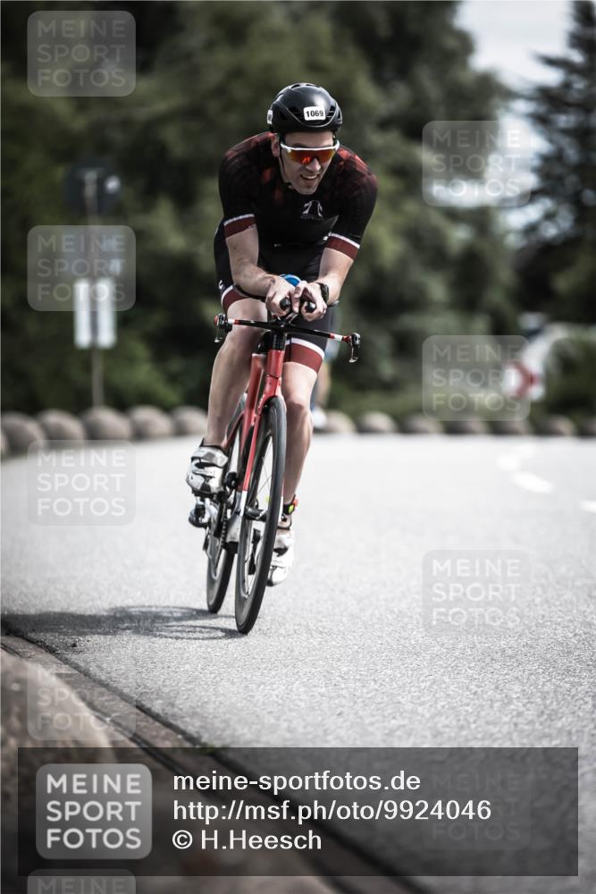 21.06.2026 - 29. Vierlanden-Triathlon H.Heesch http://msf.ph/oto/9924046 21.06.2026 13:05:44 Radfahren 11, 1069 meine-sportfotos.de