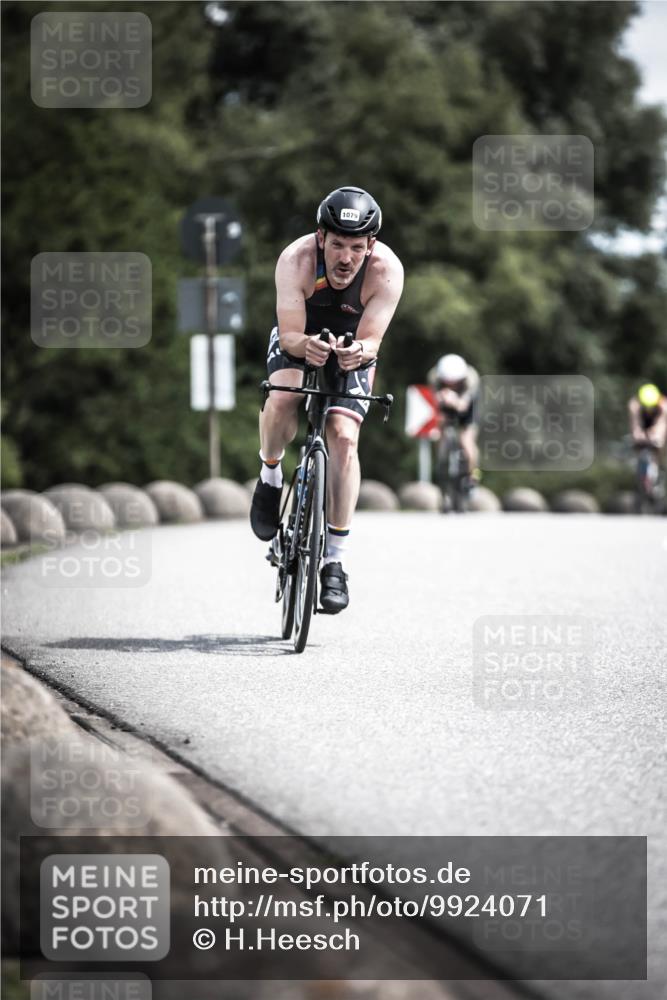 21.06.2026 - 29. Vierlanden-Triathlon H.Heesch http://msf.ph/oto/9924071 21.06.2026 13:05:52 Radfahren 1079 meine-sportfotos.de